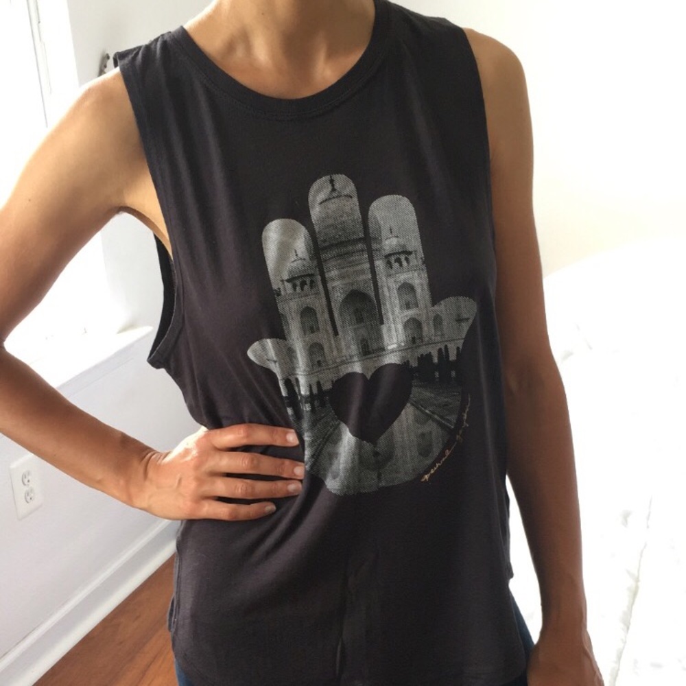 Spiritual Gangster Hamsa Muscle Tank - Picture 2 of 7